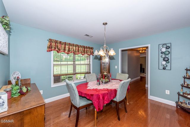 1725 River Mist Lane, Sevierville, TN 37876