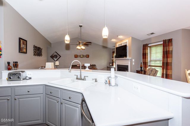 1725 River Mist Lane, Sevierville, TN 37876