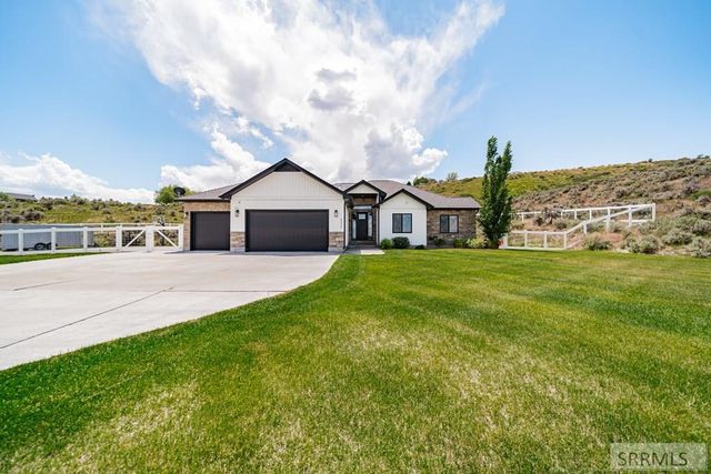 6330 E Middle Fork Road, Idaho Falls, ID 83406