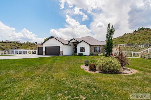 6330 E Middle Fork Road, Idaho Falls, ID 83406