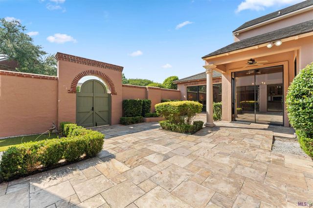 67 Jamestowne Ct, Baton Rouge, LA 70809