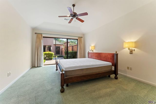 67 Jamestowne Ct, Baton Rouge, LA 70809