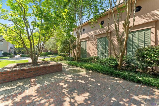 67 Jamestowne Ct, Baton Rouge, LA 70809