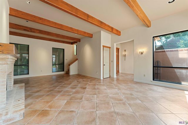 67 Jamestowne Ct, Baton Rouge, LA 70809