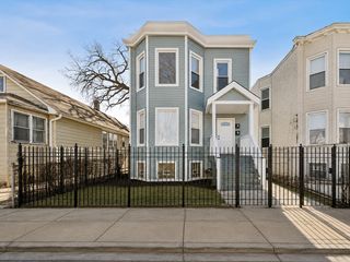4845 W Potomac Avenue 2, Chicago, IL 60651