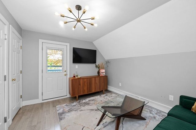 139 Florence St 139, Boston, MA 02131