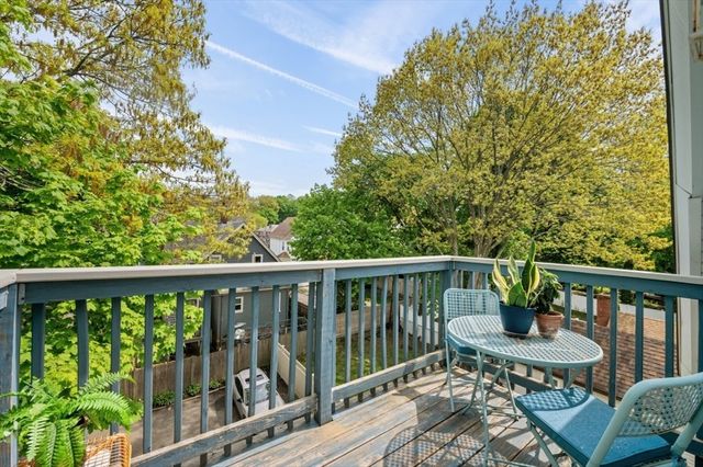 139 Florence St 139, Boston, MA 02131