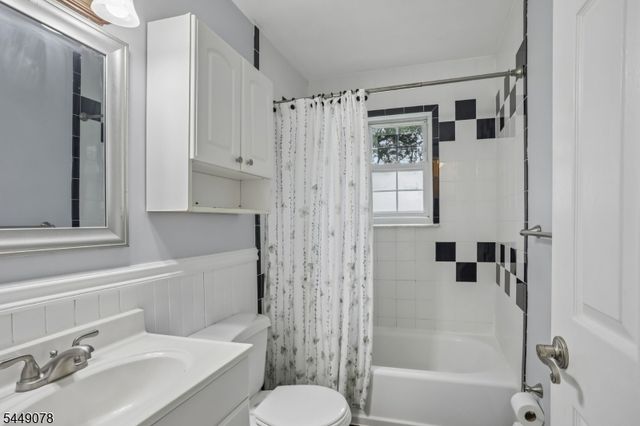 1279 Valley Rd, Wayne Twp., NJ 07470
