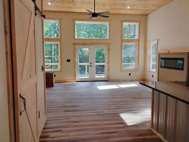 400 Molly Circle, Ellijay, GA 30540