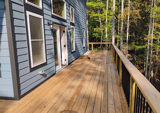 400 Molly Circle, Ellijay, GA 30540