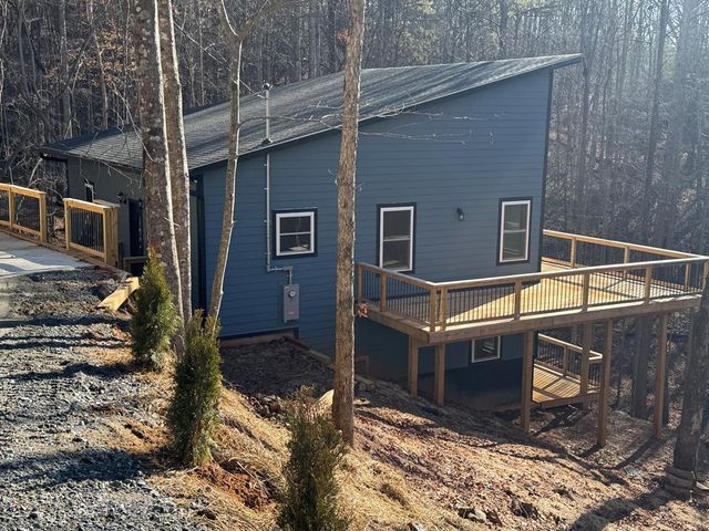 400 Molly Circle, Ellijay, GA 30540