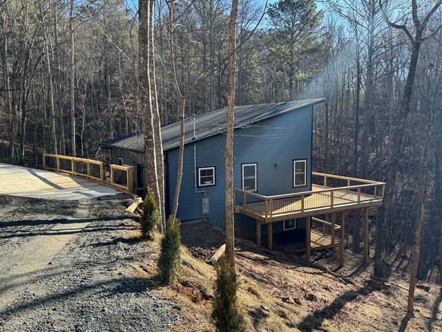 400 Molly Circle, Ellijay, GA 30540