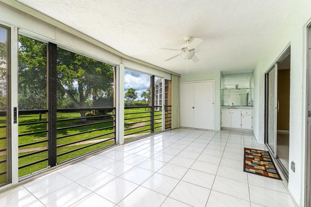 9220 SW 14th Street 3-208, Boca Raton, FL 33428