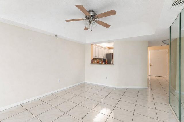 9220 SW 14th Street 3-208, Boca Raton, FL 33428