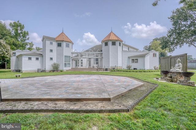 1326 FORREST AVE, Dover, DE 19904