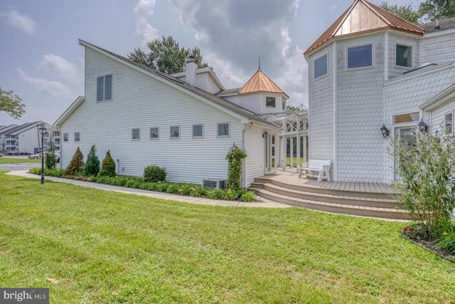 1326 FORREST AVE, Dover, DE 19904