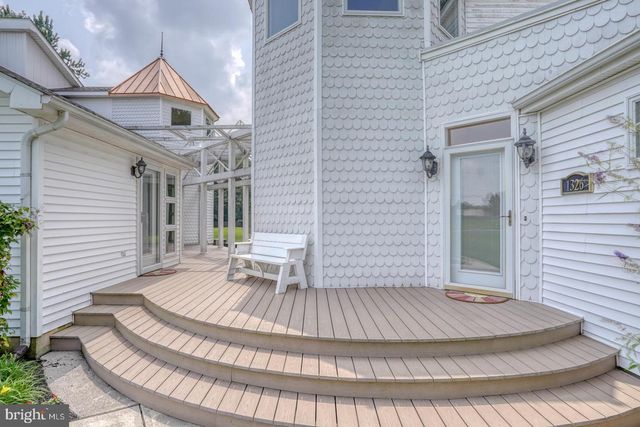 1326 FORREST AVE, Dover, DE 19904