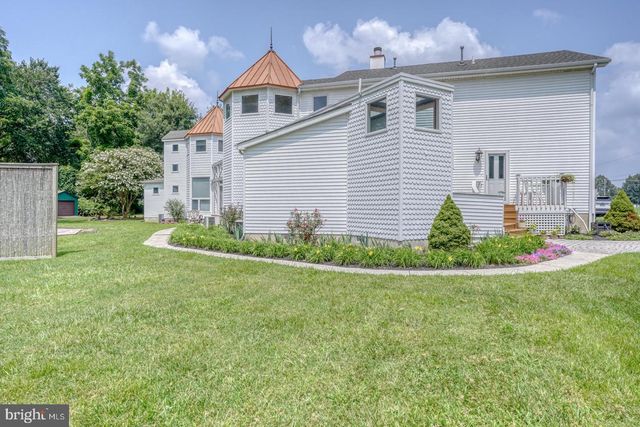 1326 FORREST AVE, Dover, DE 19904