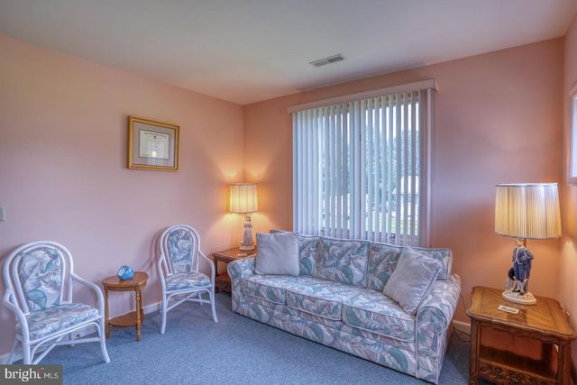 1326 FORREST AVE, Dover, DE 19904