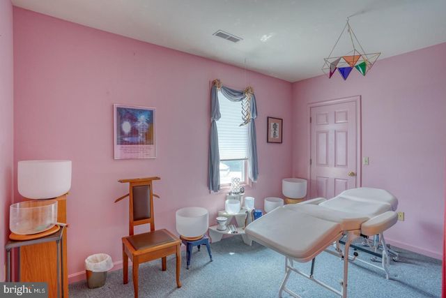 1326 FORREST AVE, Dover, DE 19904