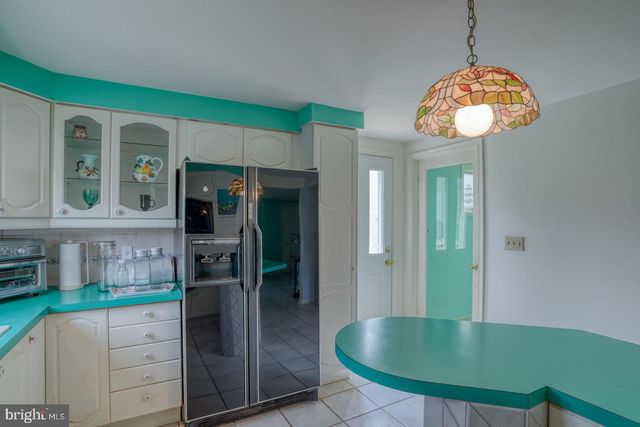 1326 FORREST AVE, Dover, DE 19904