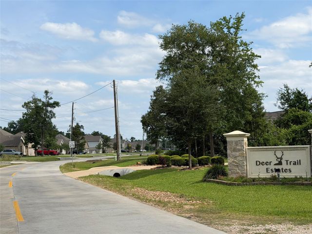 6218 Rolling Hills Road, Conroe, TX 77303