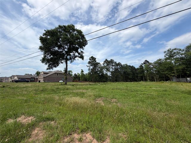 6218 Rolling Hills Road, Conroe, TX 77303