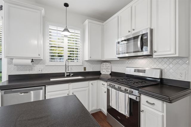 306 Thunderbay DR, Georgetown, TX 78626