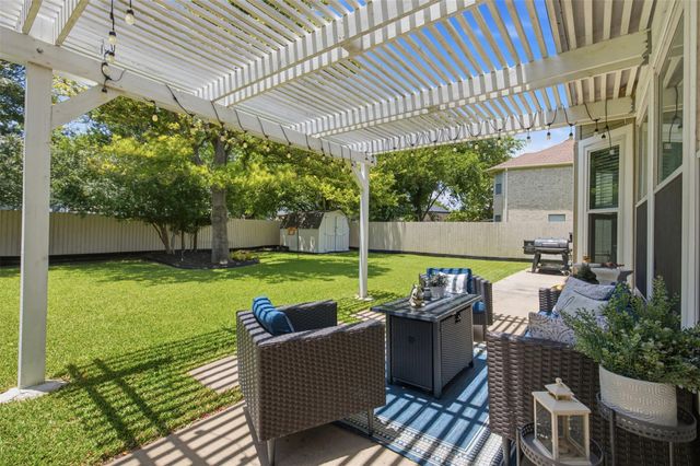 306 Thunderbay DR, Georgetown, TX 78626