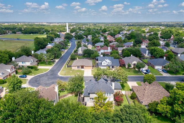 306 Thunderbay DR, Georgetown, TX 78626