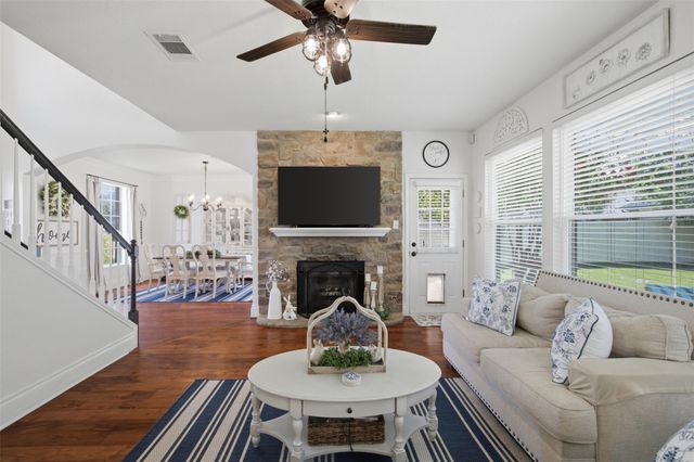 306 Thunderbay DR, Georgetown, TX 78626