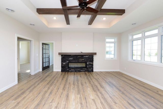 235 Emma Court, Mapleton, ND 58059