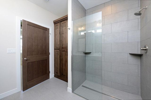 235 Emma Court, Mapleton, ND 58059