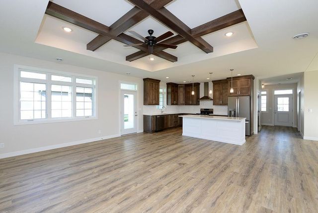 235 Emma Court, Mapleton, ND 58059