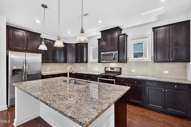 2139 Gregor Overlook Lane, Apex, NC 27502