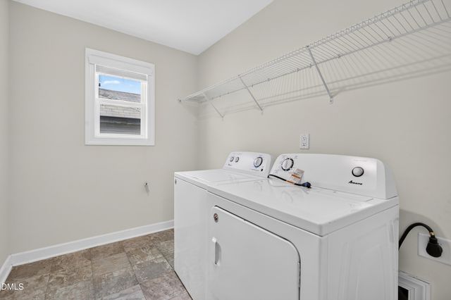 2139 Gregor Overlook Lane, Apex, NC 27502
