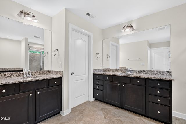 2139 Gregor Overlook Lane, Apex, NC 27502