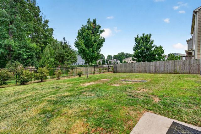 2139 Gregor Overlook Lane, Apex, NC 27502
