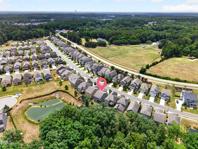 2139 Gregor Overlook Lane, Apex, NC 27502