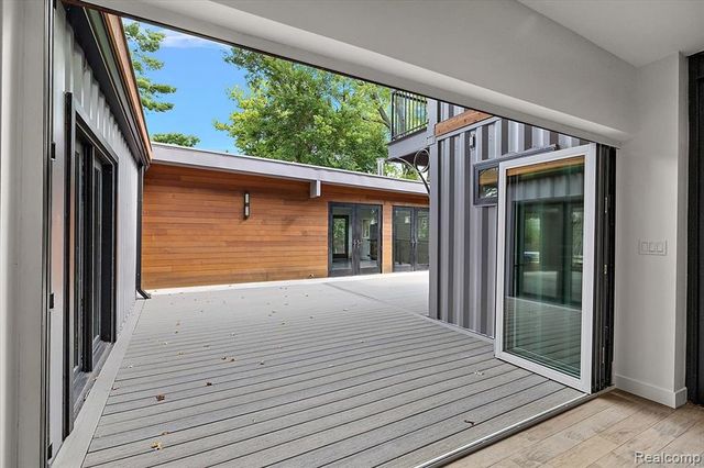 303 Forest Avenue, Royal Oak, MI 48067