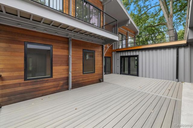303 Forest Avenue, Royal Oak, MI 48067