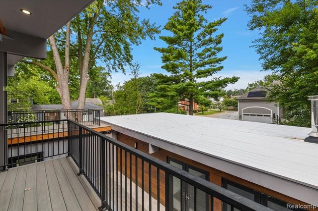 303 Forest Avenue, Royal Oak, MI 48067