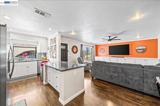 586 Colusa Way, Livermore, CA 94551
