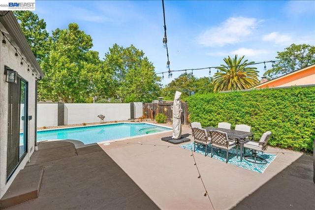 586 Colusa Way, Livermore, CA 94551