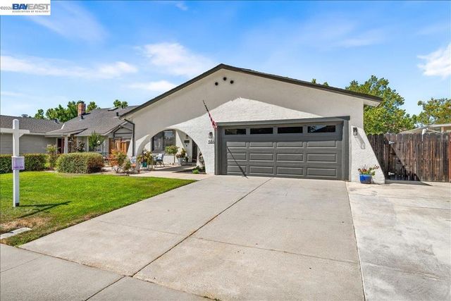 586 Colusa Way, Livermore, CA 94551