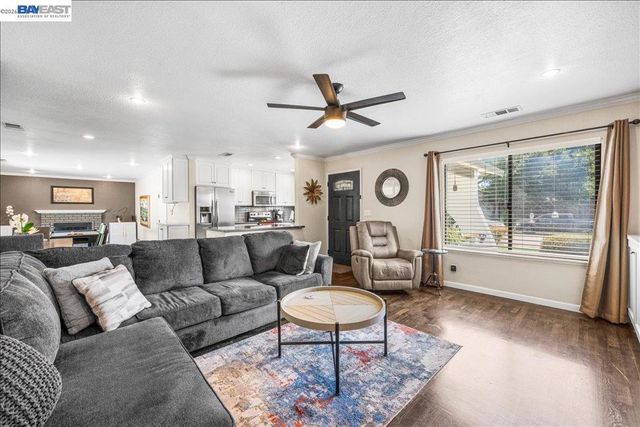586 Colusa Way, Livermore, CA 94551