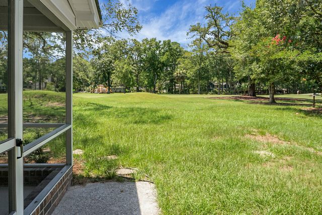 1154 Plantation Lane, Mount Pleasant, SC 29464