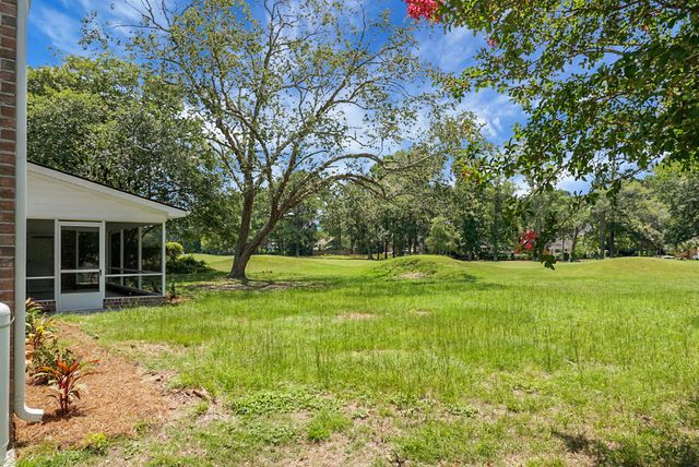 1154 Plantation Lane, Mount Pleasant, SC 29464