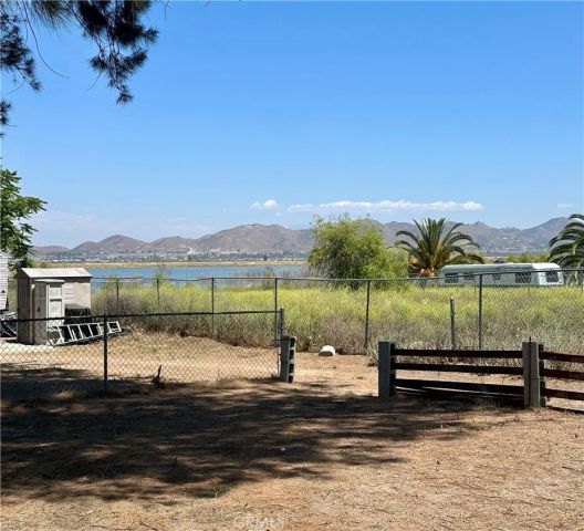 18060 Grand Avenue, Lake Elsinore, CA 92530