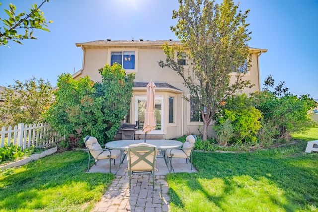 858 W MUSTANG CIR, Saratoga Springs, UT 84045